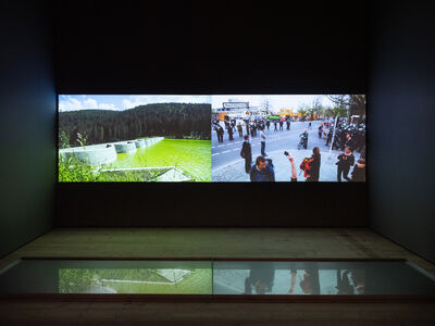 Split screen video projection in dark room