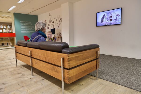 Visitors in Learning Lounge