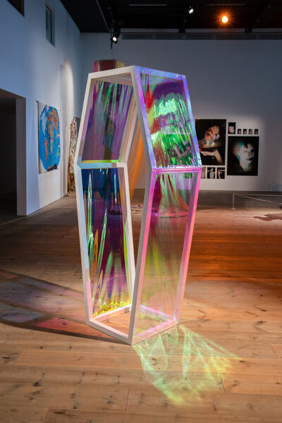 Coffin shaped structure with florescent material